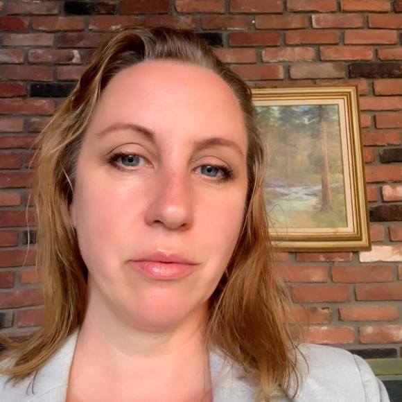 Meet your Posher, Sarah - Picture 1 of 1